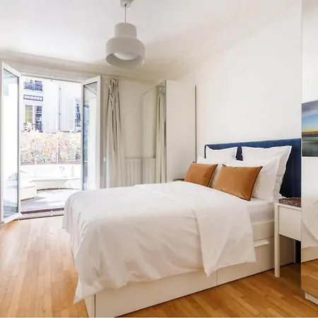 Champs-elysees/president Palace.terrace & Parking Apartment *