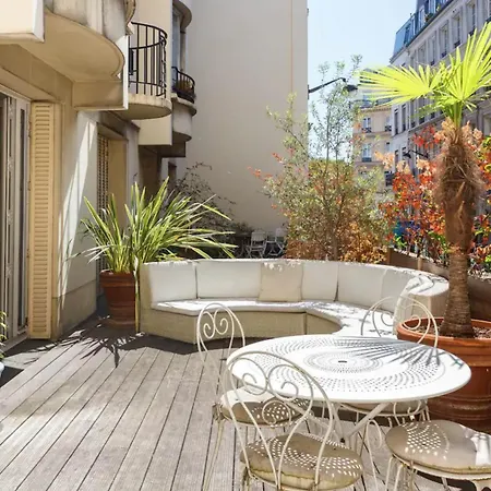 Champs-elysees/president Palace.terrace & Parking Paris